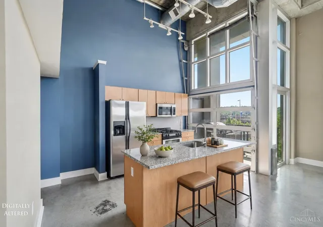 Photo 4 of Condo for sale at 353 W 4th Street #401, Cincinnati, OH 45202 | MLS# 1880434 | Listing updated on 2026-08-13