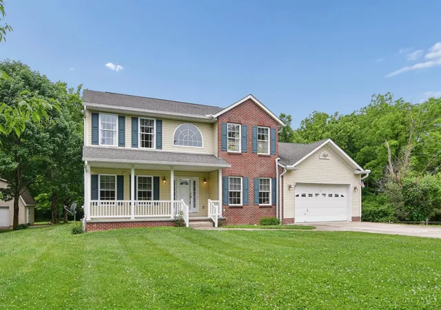 2nd image of 1109 Asbury Rd, Anderson Twp, OH 45255 | MLS# 1880121