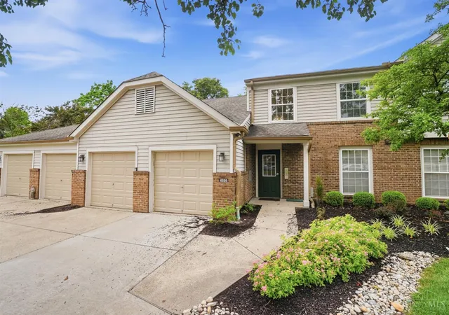 Homes for sale in Mason, OH | 4320 Crystal Ct #202, Mason, OH 45040 | MLS# 1880174