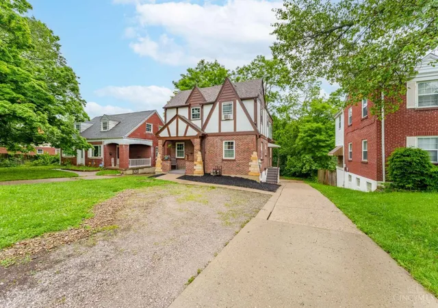 Listing Photo 3 - Condo for sale in building located at 5612 Colerain Ave, Cincinnati, OH 45239