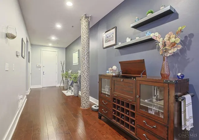 Photo 2 of Condo for sale at 26 E 6th Street #504, Cincinnati, OH 45202 | MLS# 1880565 | Listing updated on 2026-05-29