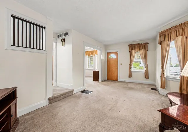 4th image of 2421 Morton Ave, Norwood, OH 45212 | MLS# 1880689