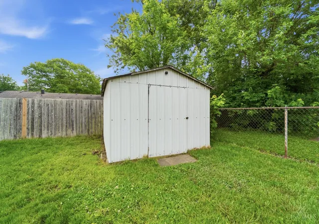 33rd image of 1010 Stratford Pl, Mason, OH 45040 | MLS# 1879717