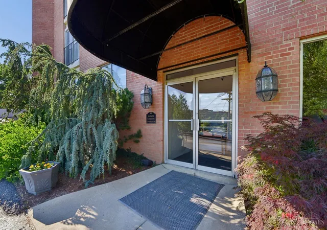 Homes for sale in Cincinnati, OH | 880 Rue De La Paix #A5, Cincinnati, OH 45220 | MLS# 1880887