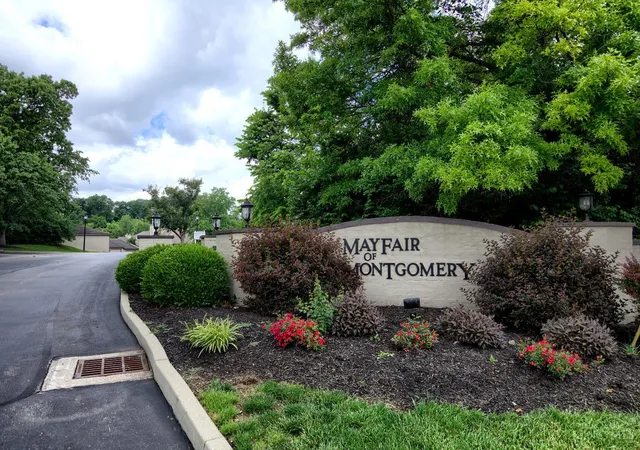 Homes for sale in Montgomery, OH | 10555 Montgomery Rd #70, Montgomery, OH 45242 | MLS# 1879578