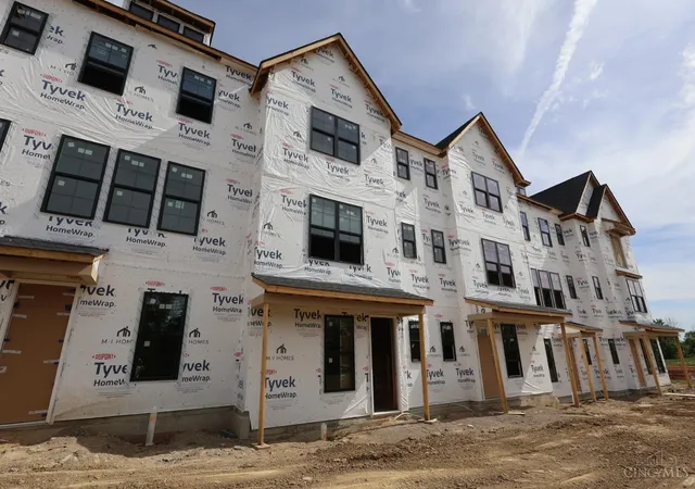 Photo 2 of Townhouse for sale at 6214 Nicholas Way #47, Mason, OH 45040 | MLS# 1880964 | Listing updated on 2026-09-14