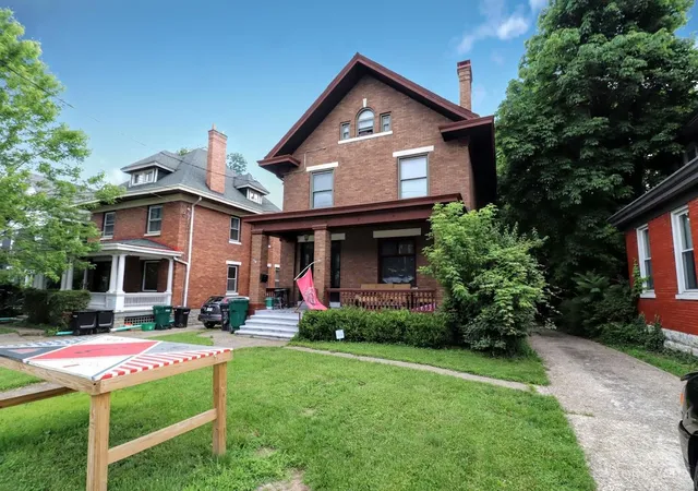 Homes for sale in Cincinnati, OH | 3272 Jefferson Ave, Cincinnati, OH 45220 | MLS# 1881002