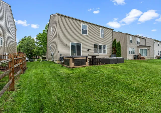 Homes for sale in Pierce Twp, OH | 18 Ashwood Pl, Pierce Twp, OH 45102 | MLS# 1881039