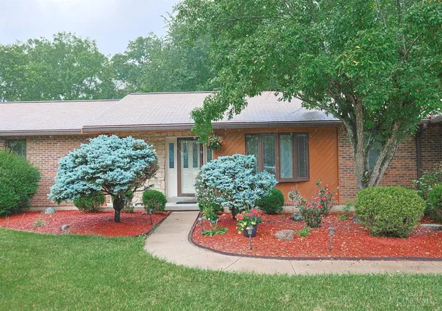Photo 3 of Single family home for sale at 4038 Schoenling Rd, Okeana, OH 45053 | MLS# 1881044 | Listing updated on 2026-08-07