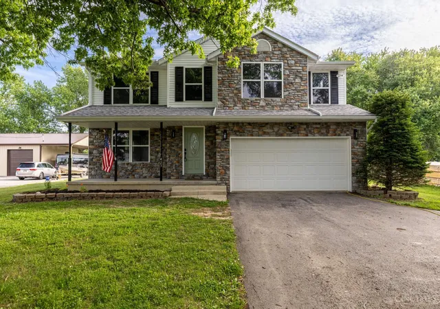 Homes for sale in Perry Twp, OH | 423 Lorelei Dr, Perry Twp, OH 45118 | MLS# 1881078