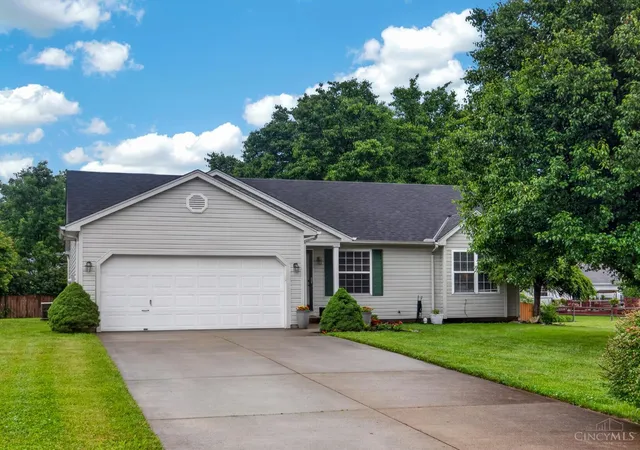 Homes for sale in Goshen Twp, OH | 5209 Woodtop Dr, Goshen Twp, OH 45140 | MLS# 1880603