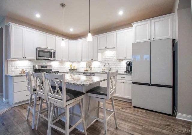 4th image of 1358 Brookchase Cir, Maineville, OH 45039 | MLS# 1881191