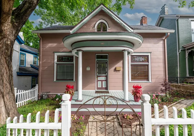Homes for sale in Cincinnati, OH | 415 Tusculum Ave, Cincinnati, OH 45226 | MLS# 1881012