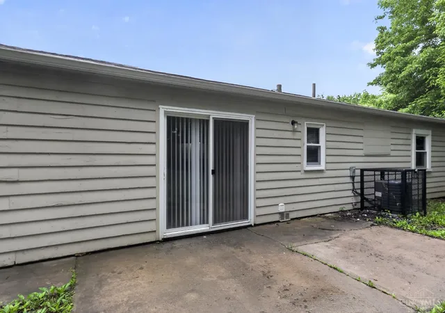 Photo 3 of Sale Pending at 3180 Niagara St, Cincinnati, OH 45251 | MLS# 1880336 | Listing updated on 2026-08-14