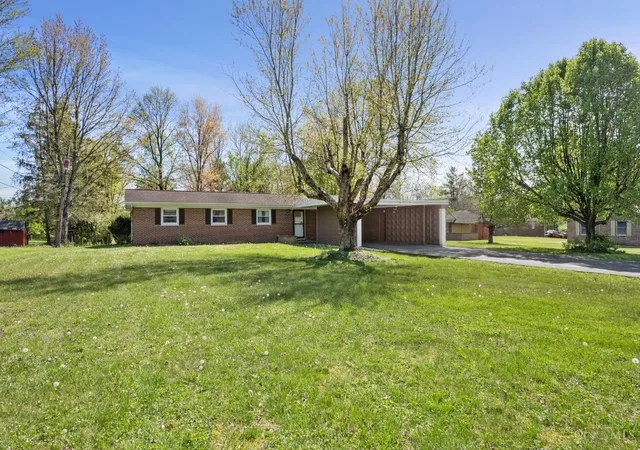 Homes for sale in Georgetown, OH | 59 Williams Dr, Georgetown, OH 45121 | MLS# 1881223