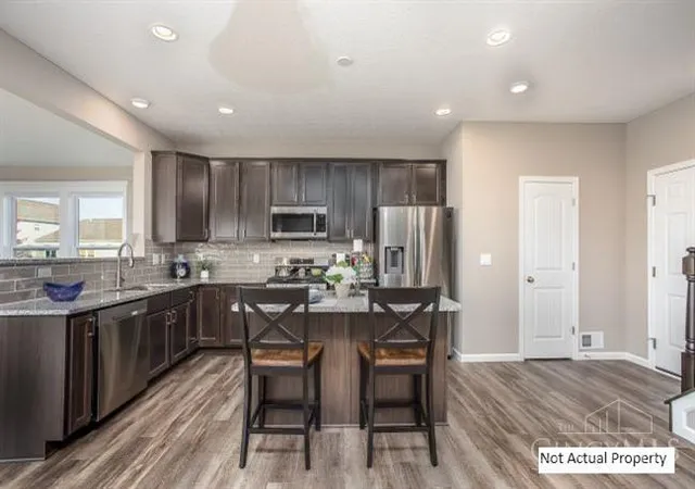 Photo 3 of Sale Pending at 1801 Penelope Pl, Lebanon, OH 45036 | MLS# 1878787 | Listing updated on 2026-08-30