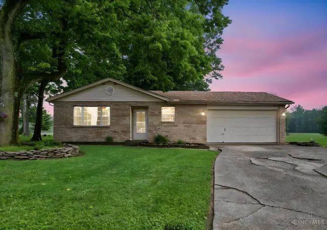 Homes for sale in Williamsburg, OH | 125 Amber Wy, Williamsburg, OH 45176 | MLS# 1880531