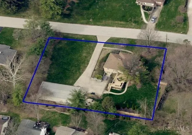 Homes for sale in Anderson Twp, OH | 8357 Richland Dr, Anderson Twp, OH 45255 | MLS# 1881198