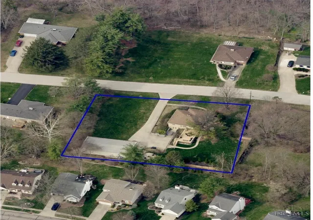Homes for sale in Anderson Twp, OH | 8357 Richland Dr, Anderson Twp, OH 45255 | MLS# 1881198