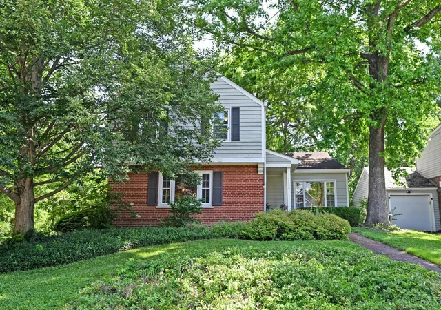 Homes for sale in Cincinnati, OH | 2590 Bonnie Dr, Cincinnati, OH 45230 | MLS# 1881279