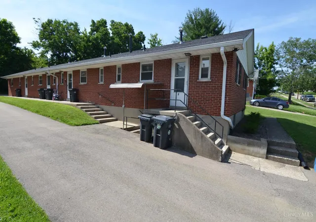Homes for sale in Madeira, OH | 7205 Longfield Dr, Madeira, OH 45243 | MLS# 1881382