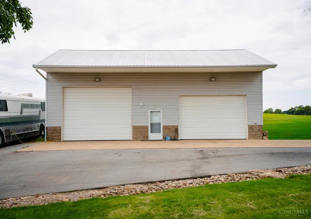 Photo 3 of Single family home for sale at 4971 Mt Washington Rd, Hillsboro, OH 45133 | MLS# 1881318 | Listing updated on 2026-06-18