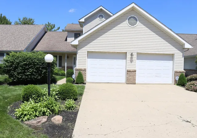 Homes for sale in Eaton, OH | 124 Deer Trail Dr, Eaton, OH 45320 | MLS# 1881331