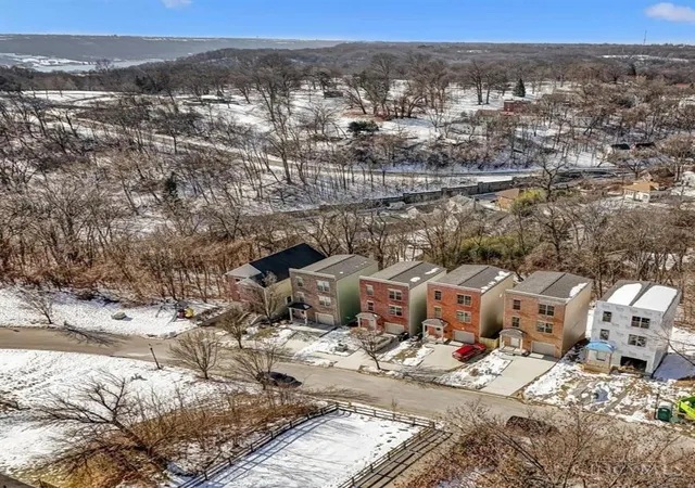2nd image of 385 Cityscape West Dr, Cincinnati, OH 45205 | MLS# 1881425