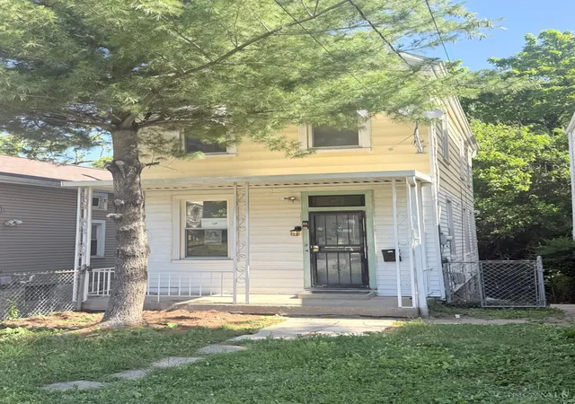 Homes for sale in Cincinnati, OH | 718 Greenwood Ave, Cincinnati, OH 45229 | MLS# 1881499