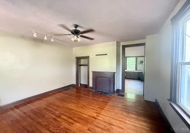 Homes for sale in Cincinnati, OH | 718 Greenwood Ave, Cincinnati, OH 45229 | MLS# 1881499