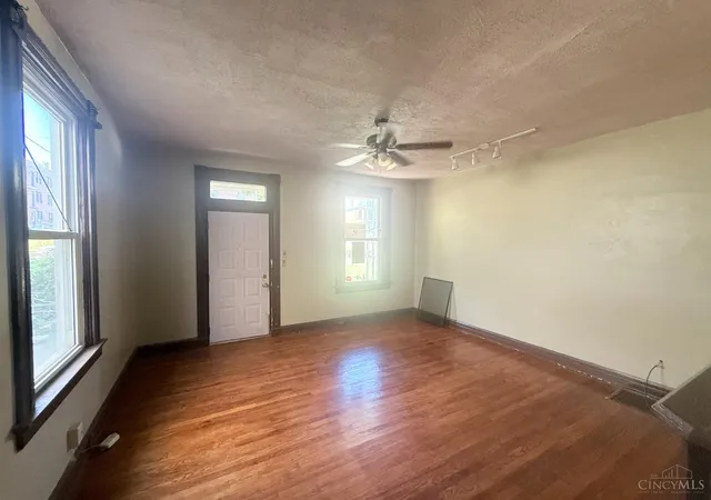 Homes for sale in Cincinnati, OH | 718 Greenwood Ave, Cincinnati, OH 45229 | MLS# 1881499