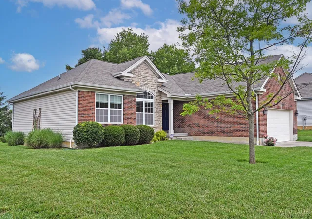 Homes for sale in Hamilton Twp, OH | 833 Linden Creek, Hamilton Twp, OH 45152 | MLS# 1881476