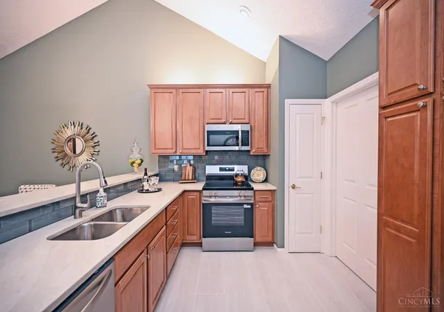 Homes for sale in Loveland, OH | 3444 Twenty Mile Wy, Loveland, OH 45140 | MLS# 1881561