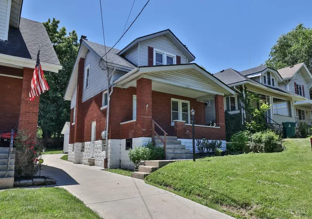 Homes for sale in Cincinnati, OH | 3317 Hildreth Ave, Cincinnati, OH 45211 | MLS# 1881606