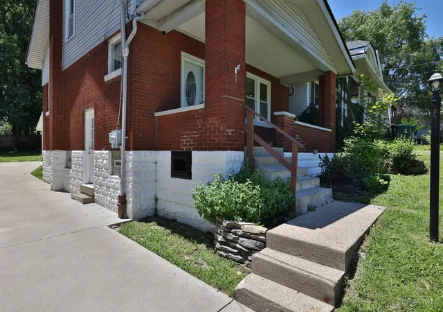 Homes for sale in Cincinnati, OH | 3317 Hildreth Ave, Cincinnati, OH 45211 | MLS# 1881606