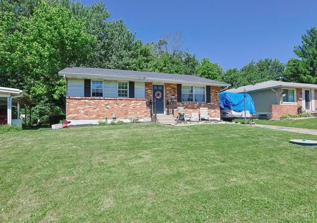 Homes for sale in Colerain Twp, OH | 10753 Valiant Dr, Colerain Twp, OH 45231 | MLS# 1881627