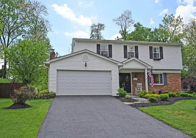 Homes for sale in Anderson Twp, OH | 8207 Asbury Hills Dr, Anderson Twp, OH 45255 | MLS# 1881668