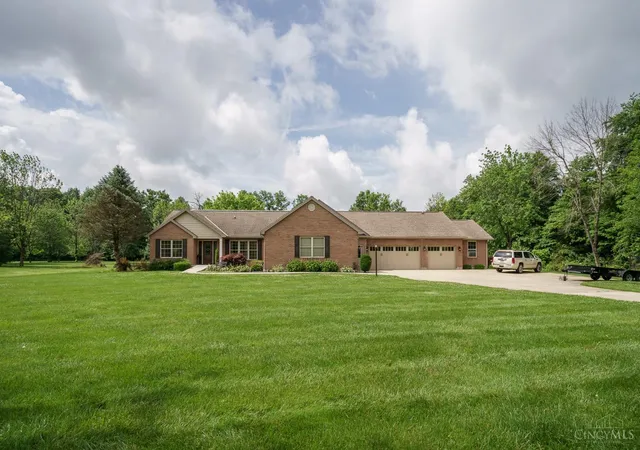 Homes for sale in Williamsburg Twp, OH | 3 Allison Ct, Williamsburg Twp, OH 45176 | MLS# 1881060