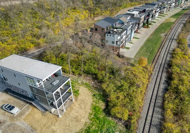 5th image of 2851 Hoff Ave, Cincinnati, OH 45226 | MLS# 1881666