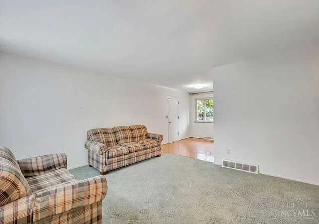 5th image of 60 Chamberlin Ct, Hamilton, OH 45013 | MLS# 1881290