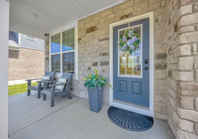 3rd image of 9298 Gardenside Ln, Deerfield Twp., OH 45140 | MLS# 1881813