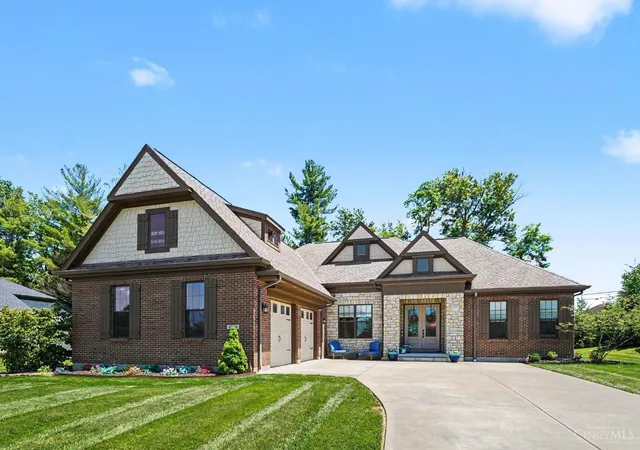 Homes for sale in Loveland, OH | 6320 Evergreen Ln, Loveland, OH 45140 | MLS# 1881553