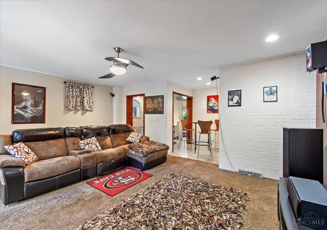 Homes for sale in Cincinnati, OH | 7306 Parkdale Ave, Cincinnati, OH 45237 | MLS# 1881517