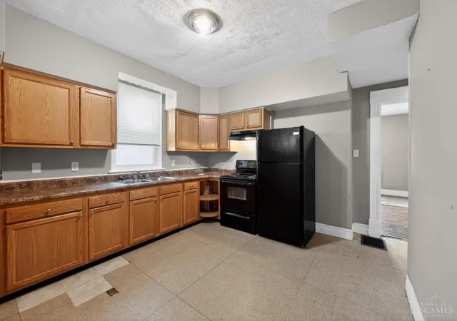 5th image of 3845 Olivette Ave, Cincinnati, OH 45211 | MLS# 1880300