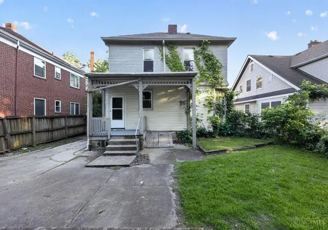 Homes for sale in Cincinnati, OH | 1222 Franklin, Cincinnati, OH 45237 | MLS# 1878878