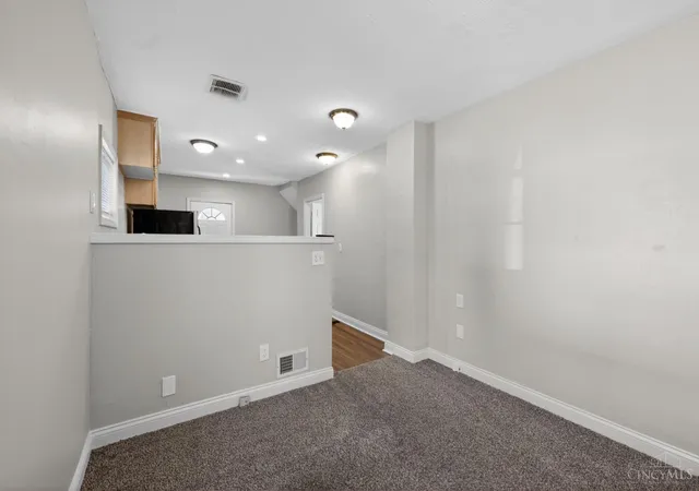 Homes for sale in Cincinnati, OH | 3718 Standish Ave, Cincinnati, OH 45213 | MLS# 1880088