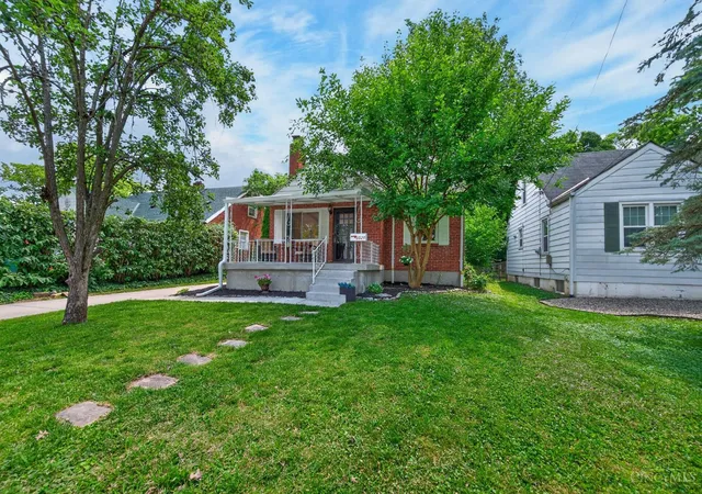 Homes for sale in Blue Ash, OH | 9520 West Ave, Blue Ash, OH 45242 | MLS# 1881884