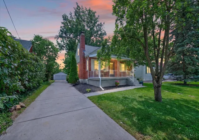 Homes for sale in Blue Ash, OH | 9520 West Ave, Blue Ash, OH 45242 | MLS# 1881884