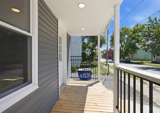 Homes for sale in Hamilton, OH | 532 N Sixth St, Hamilton, OH 45011 | MLS# 1881836