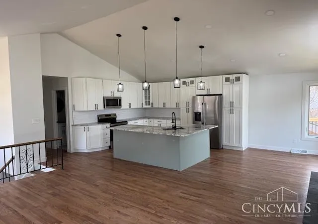 Homes for sale in Cincinnati, OH | 2559 Concordgreen Dr, Cincinnati, OH 45244 | MLS# 1881206